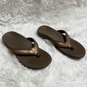 Vionic Brown and Gold Sandals